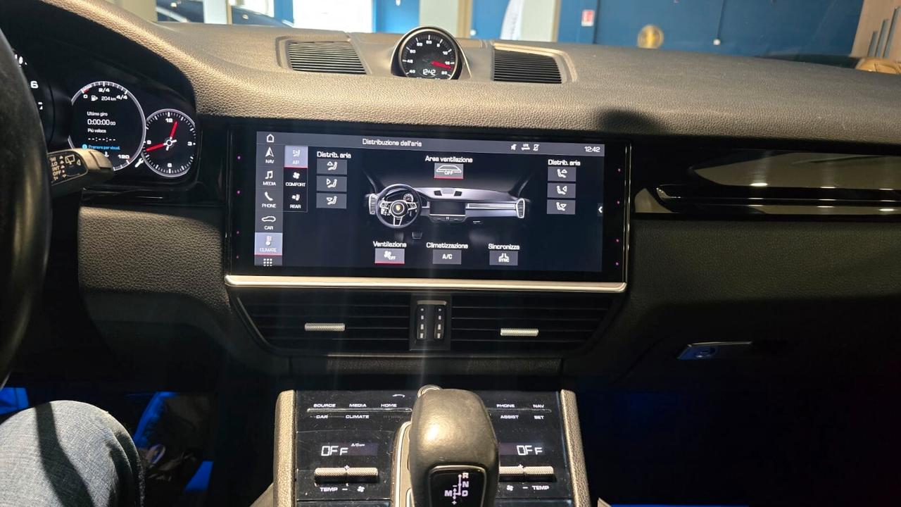 Porsche Cayenne 3.0 V6