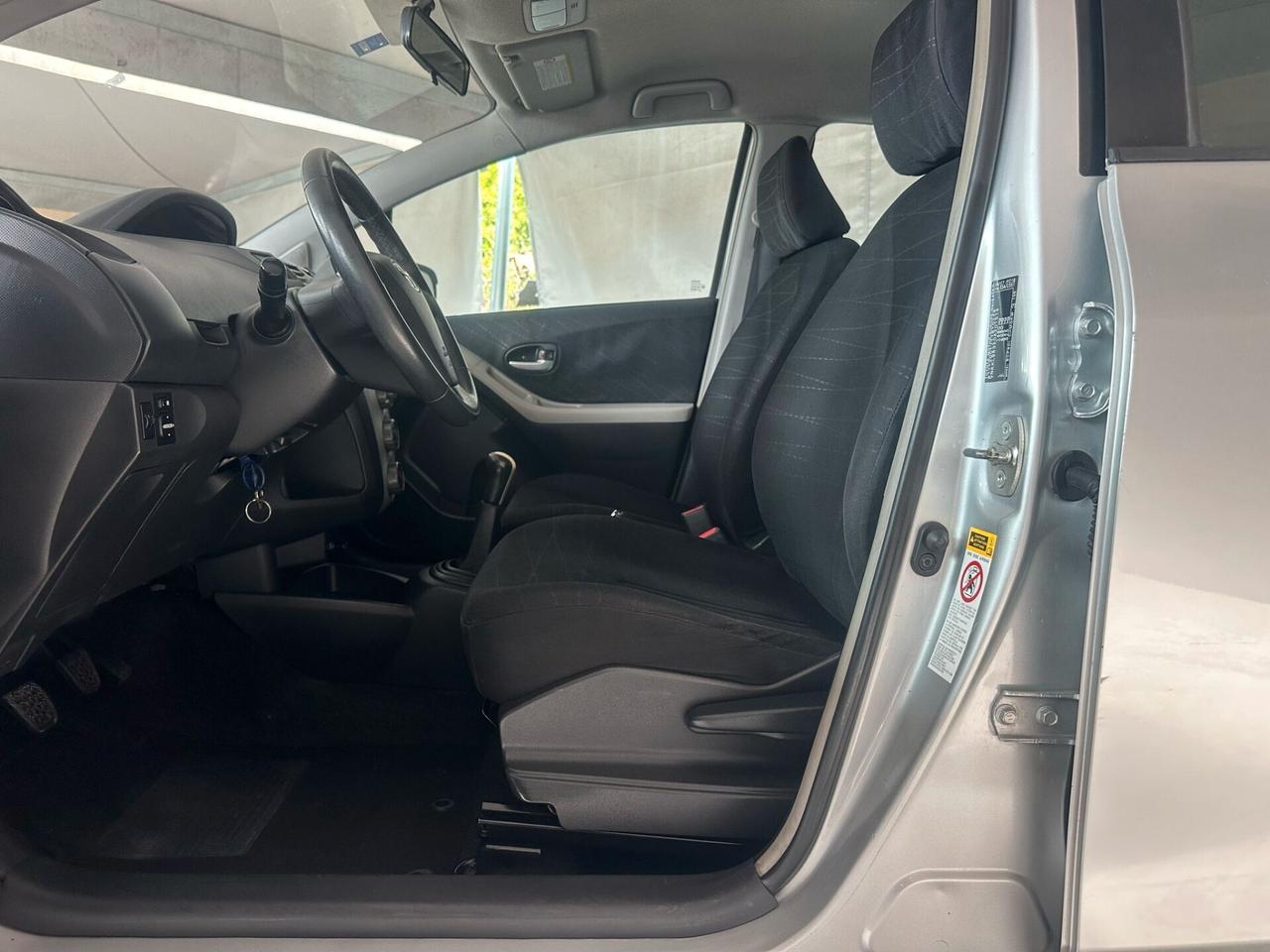 Toyota Yaris 1.3 5 porte Sol