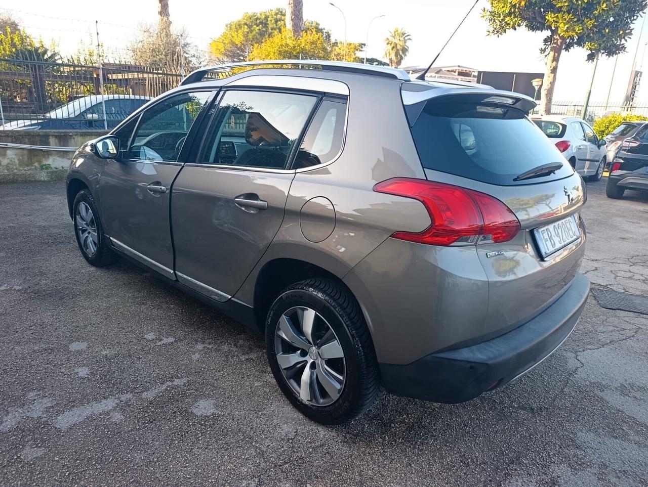 Peugeot 2008 1.6 e-HDi 100 Black Matt 2015