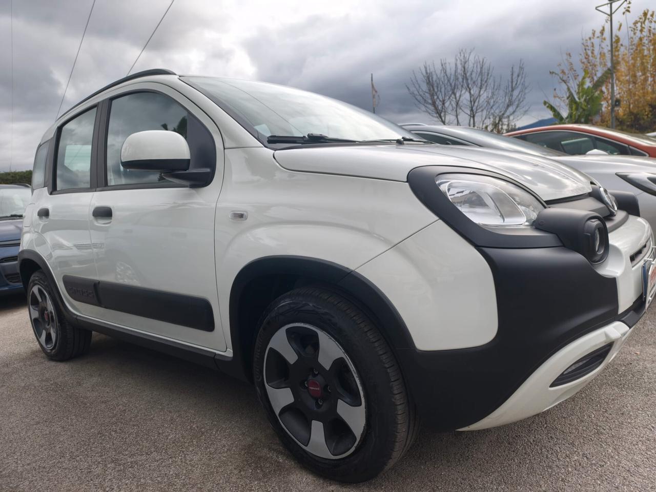 FIAT PANDA HYBRID CITY CROSS