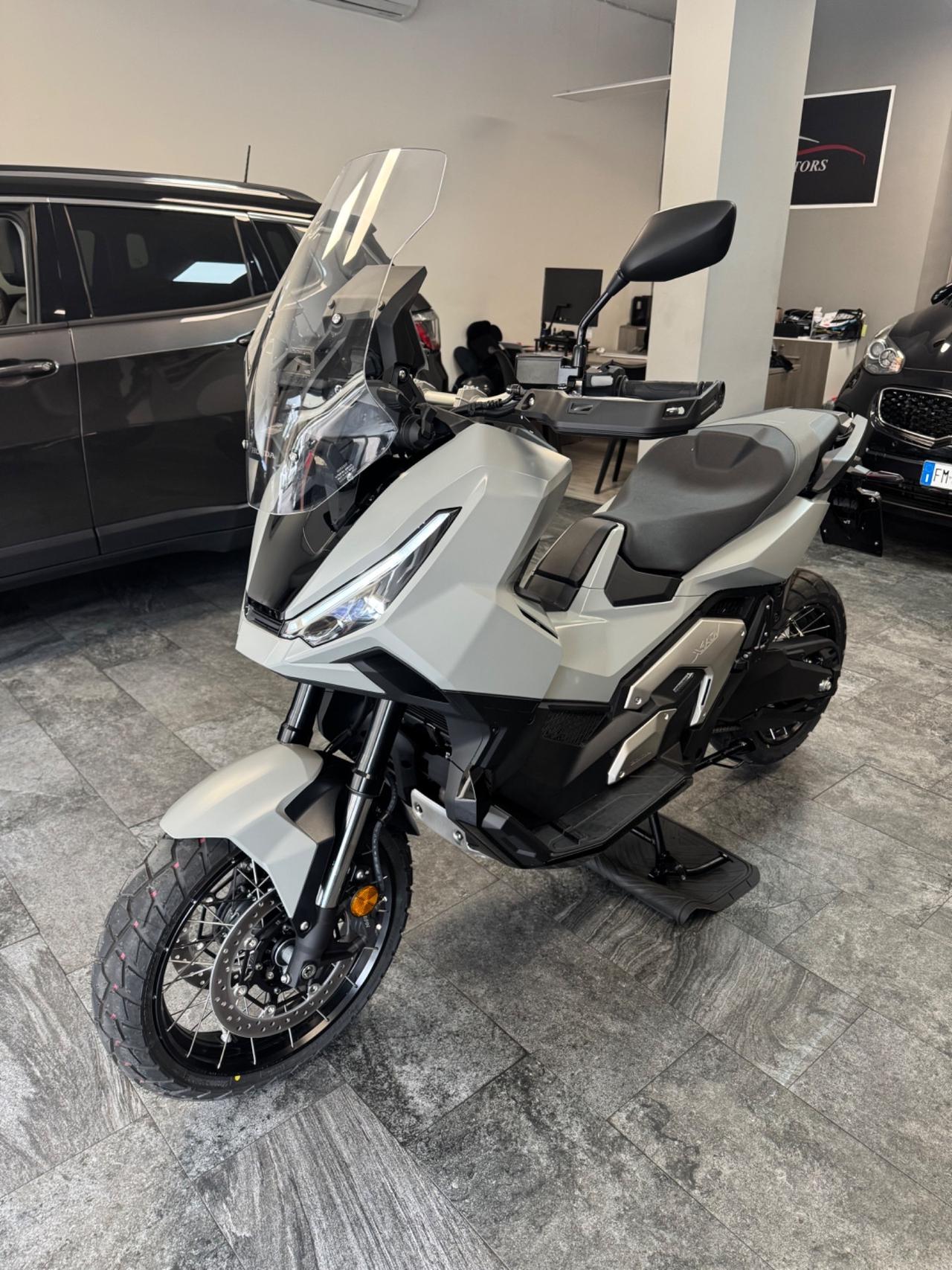 Honda X-ADV 750 KM ZERO FINANZIABILE