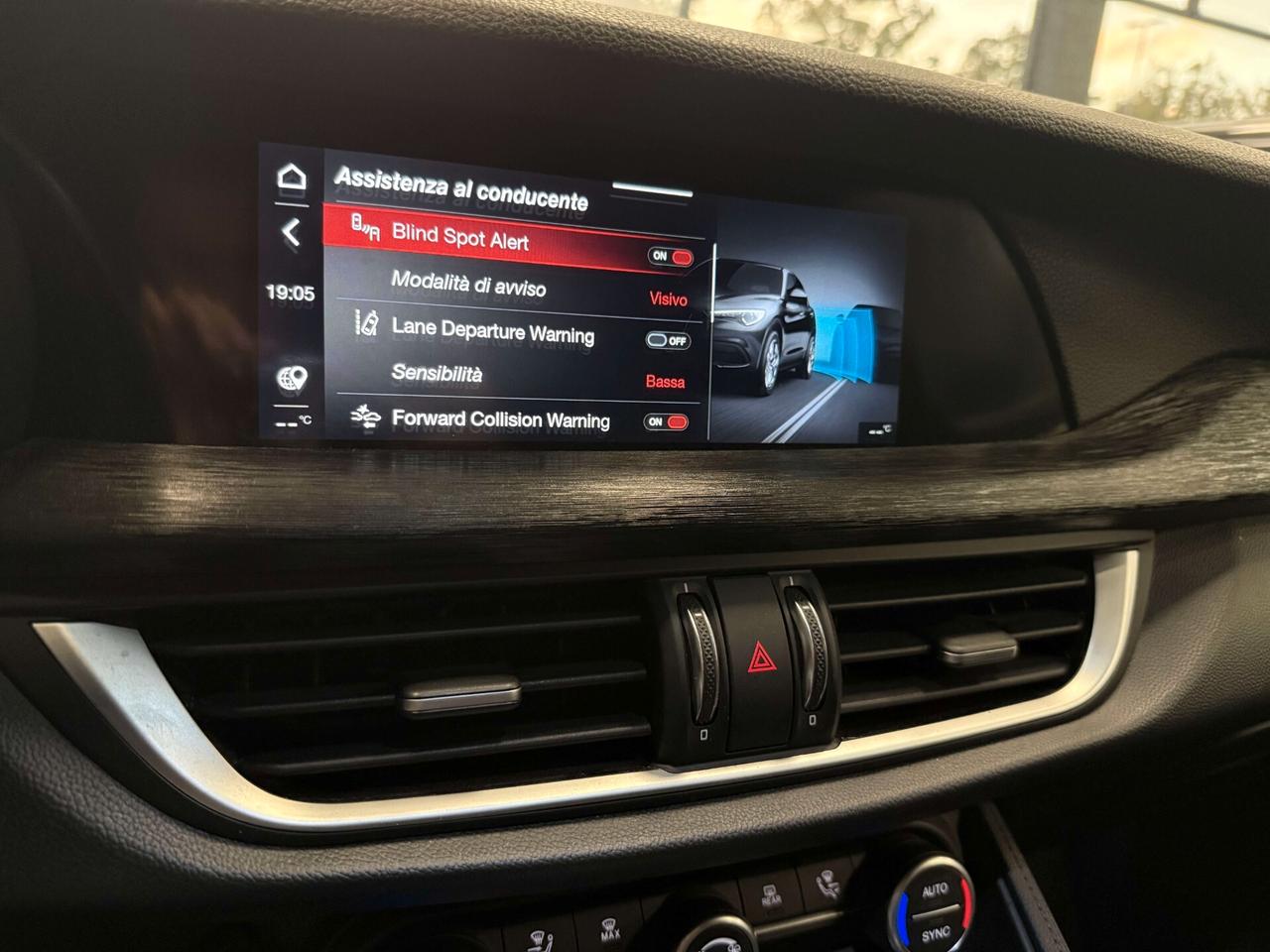 Alfa Romeo Stelvio 2.2 Turbodiesel 190 CV AT8 RWD Q2