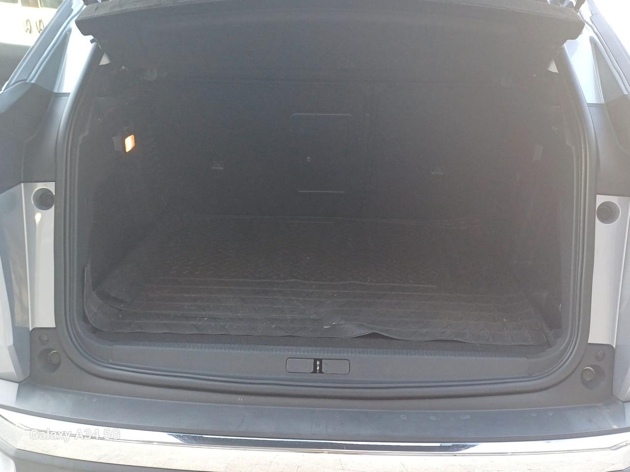 Peugeot 3008 BlueHDi 130 S&S EAT8 Allure