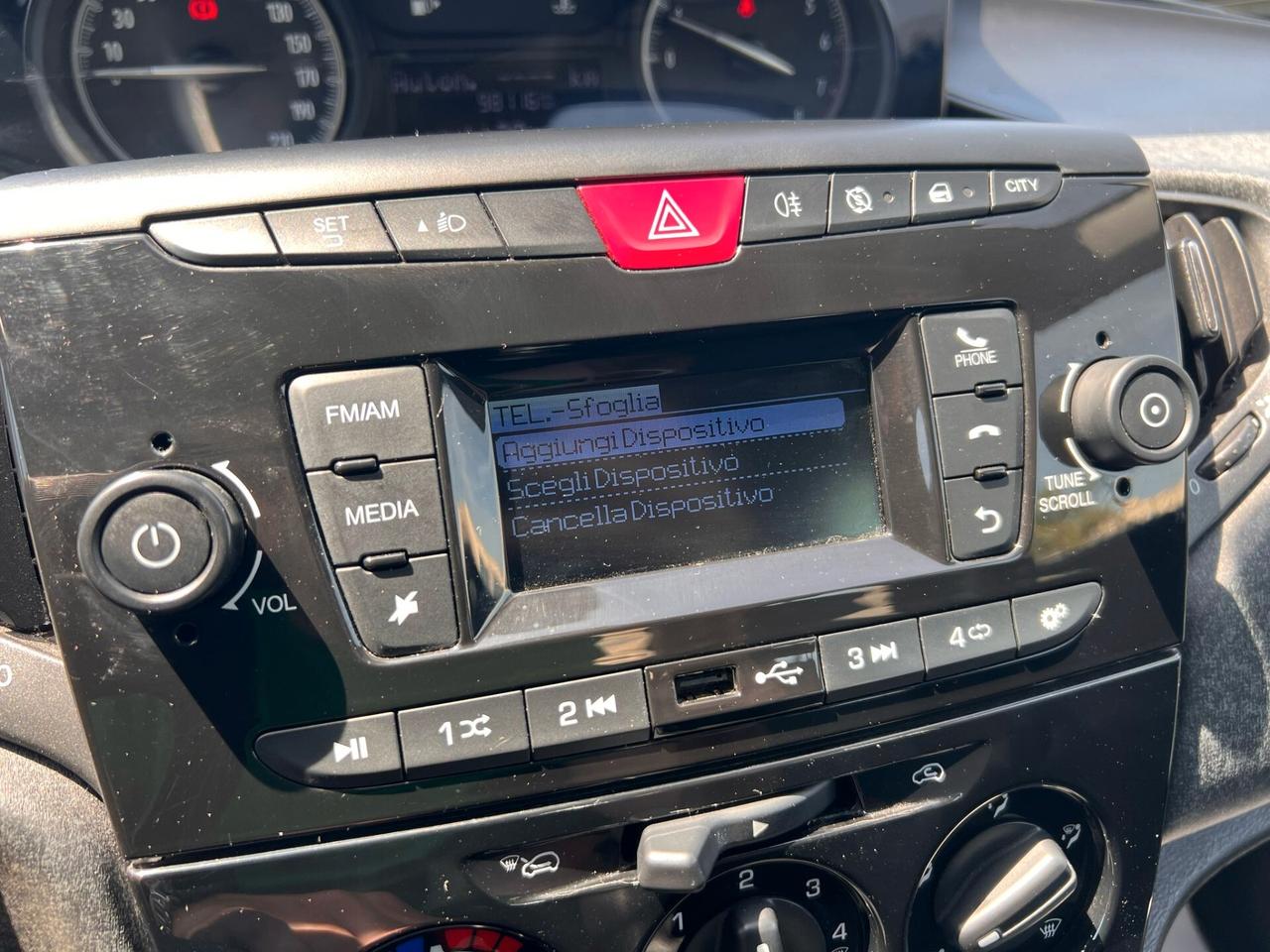 Lancia Ypsilon 1.2 69 CV 5 porte GPL Ecochic Elefantino Blu