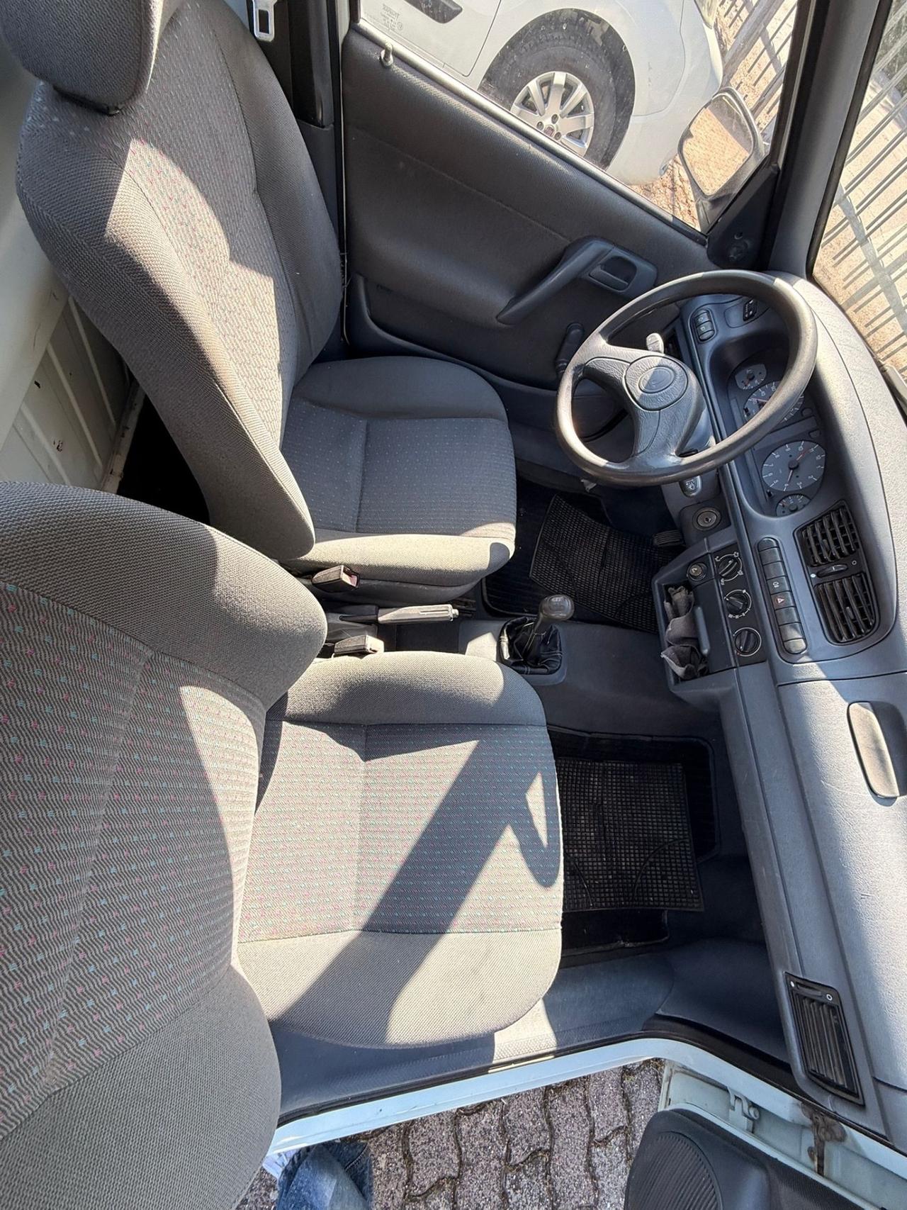 Skoda Pick-up 1.3 LX Cassonato