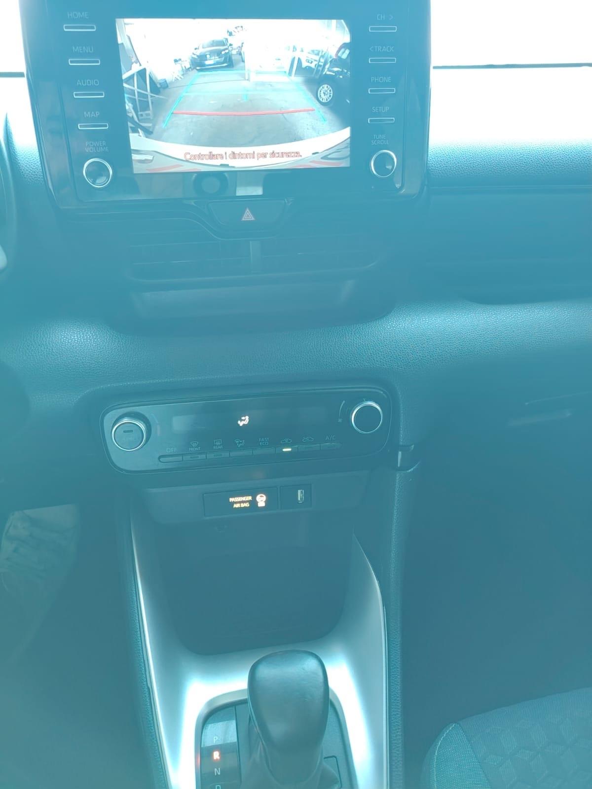 Toyota Yaris CAMBIO AUTOMATICO 1.5 Hybrid 5 porte