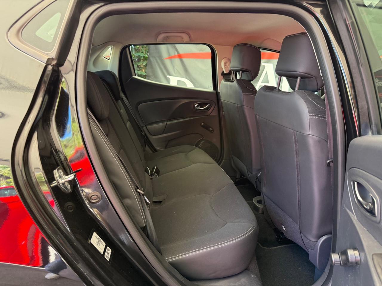 Renault Clio 1.2 75CV 5 porte