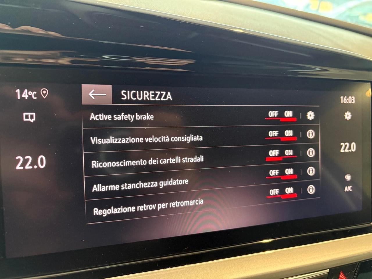 Opel Grandland ULTIMATE 1.5 diesel Ecotec aut. SPOTICAR