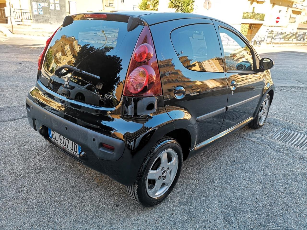 PEUGEOT 107 1.0 - 68 CV 5p. Access 2012