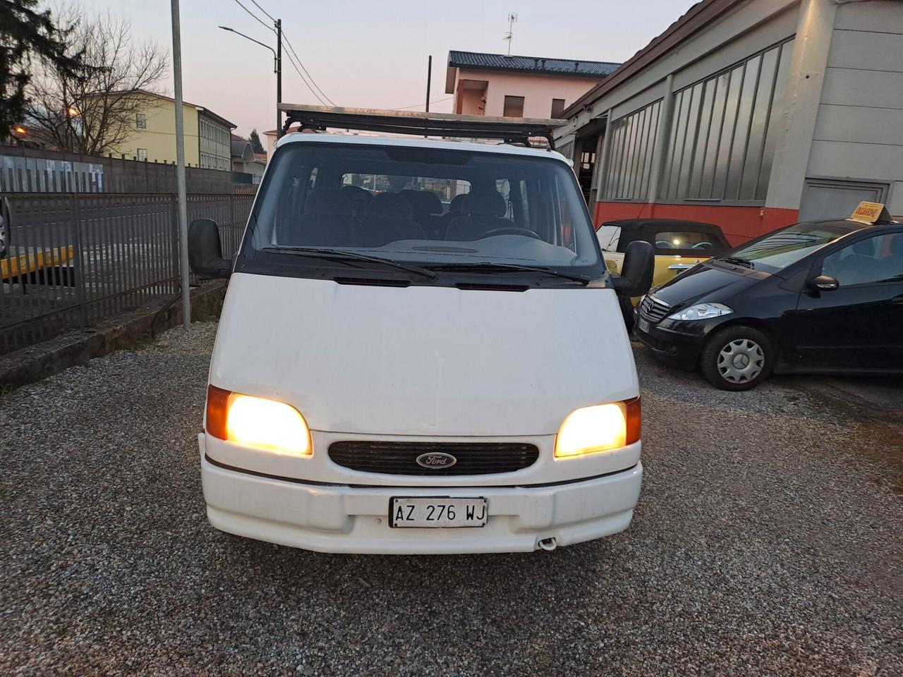 Ford Transit Bus BUS 9 POSTI PATENTE B