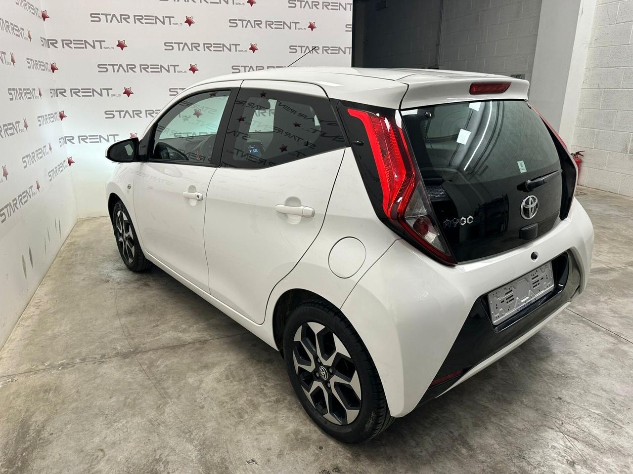 Toyota Aygo Connect 1.0 VVT-i 72 CV 5 porte x-play