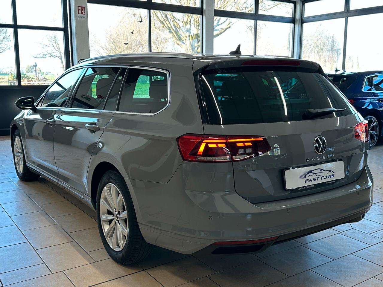 VOLKSWAGEN PASSAT VARIANT 2.0 TDI DSG BUSINESS *CARPLAY*LED*TENDINE*