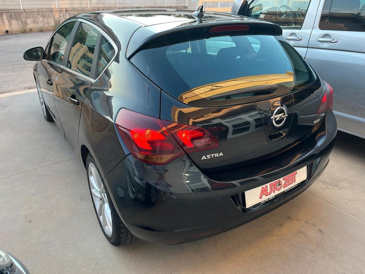 Opel Astra 1.7 CDTI 110CV 5 porte Cosmo
