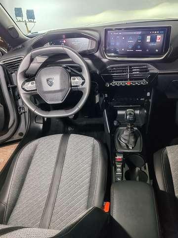 Peugeot 2008 1.2 100cv Allure + Navi + Key Less + Camera 360