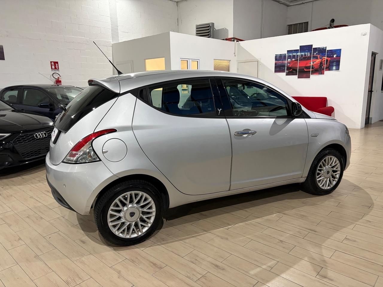 Lancia Ypsilon 0.9 TwinAir 85 CV