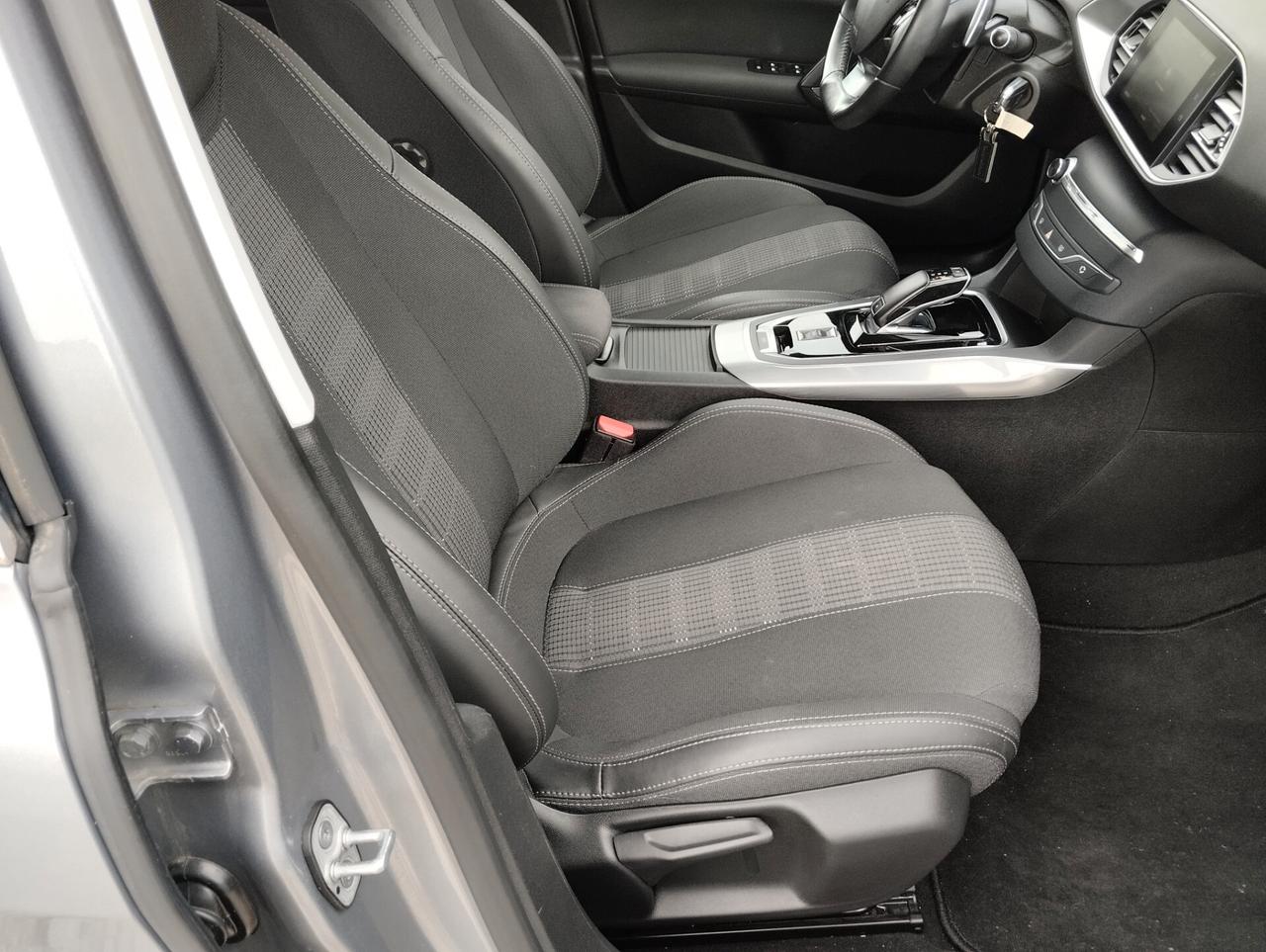 Peugeot 308 BlueHDi 130 S&S EAT8 SW Allure