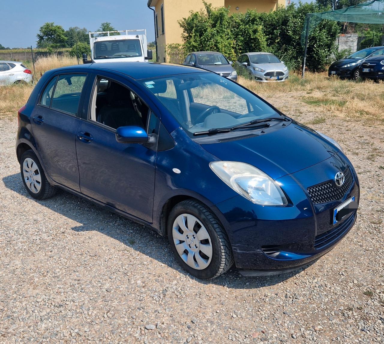 Toyota Yaris 1.0 5 porte Sol