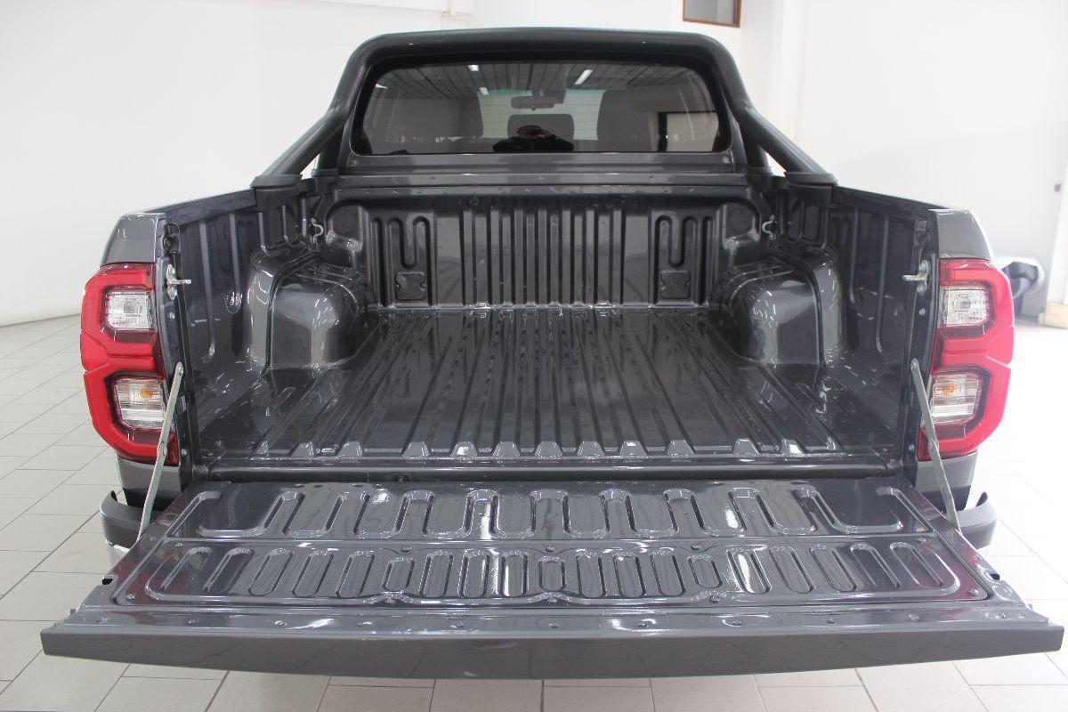 HILUX 2.4 D-4D A/T AWD 4 PORTE DOUBLE CAB EXECUTIVE