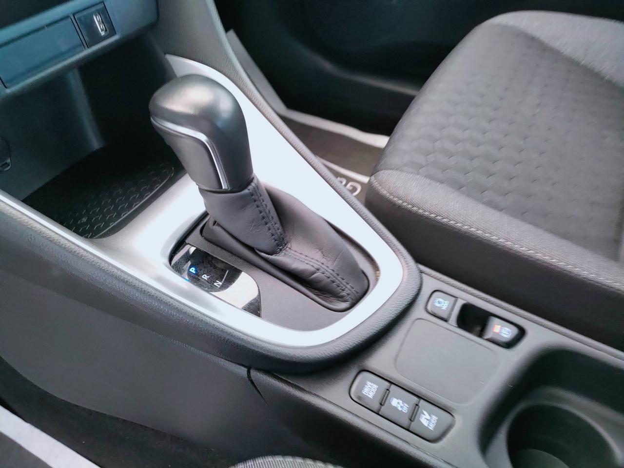 TOYOTA Yaris IV 2020 - Yaris 1.5h Trend