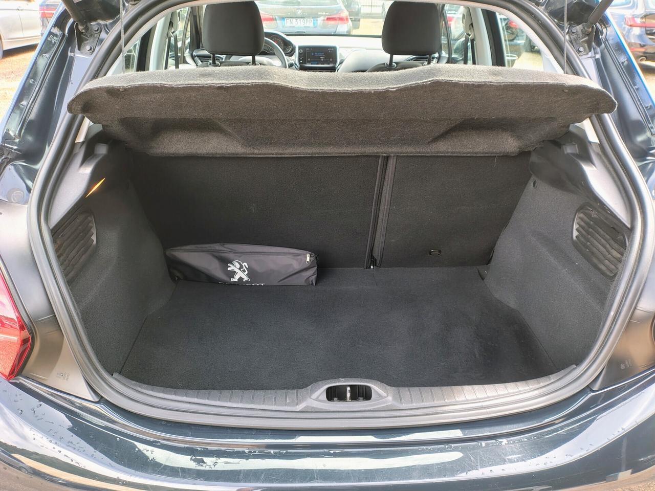 Peugeot 208 PureTech 82 5 porte Allure