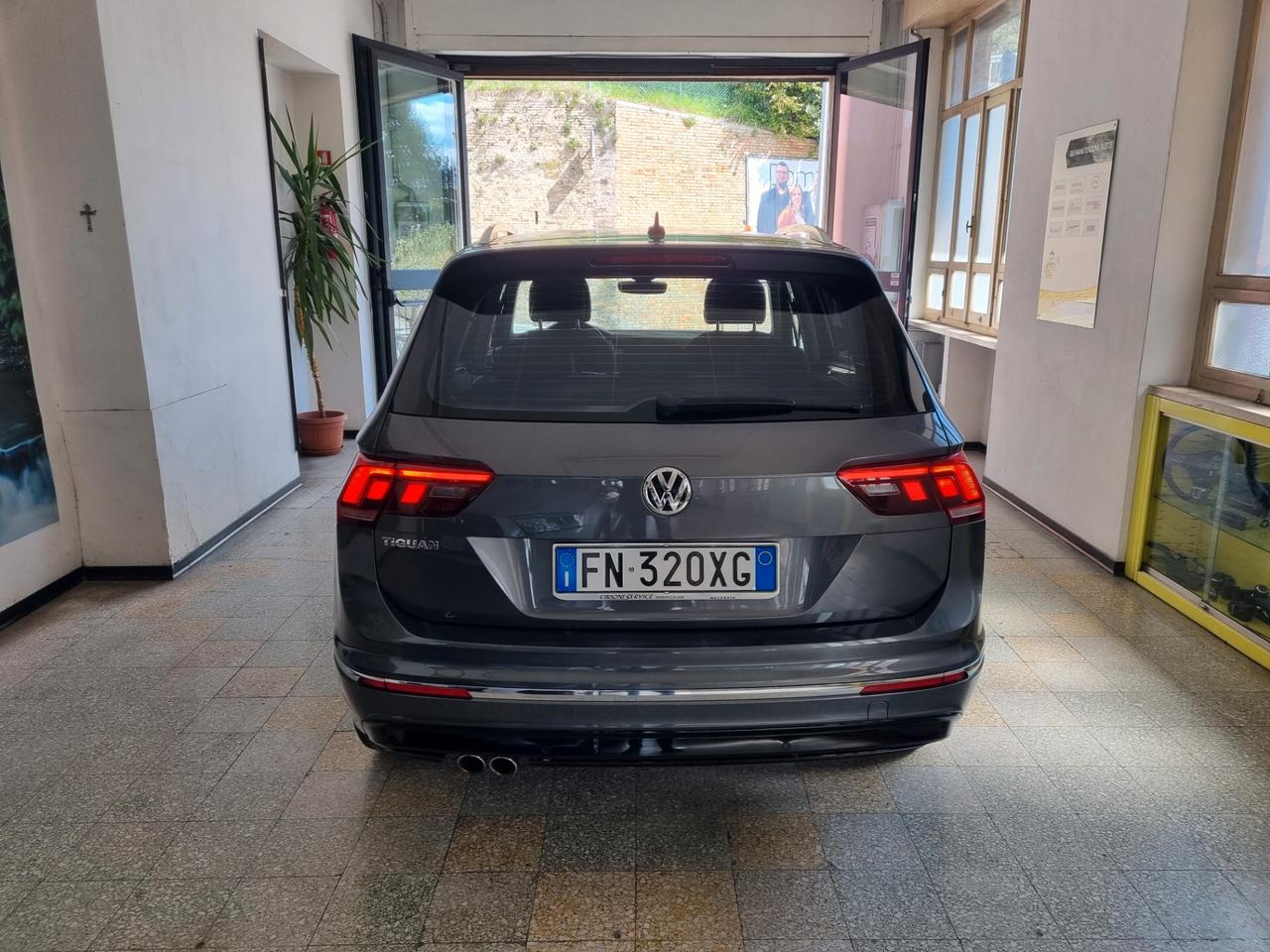 Volkswagen Tiguan 1.6 TDI SCR R-Line, VIRTUAL COCKPIT, KEYLESS