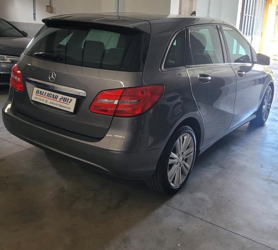 Mercedes Classe B 180 1.8 anno 2012