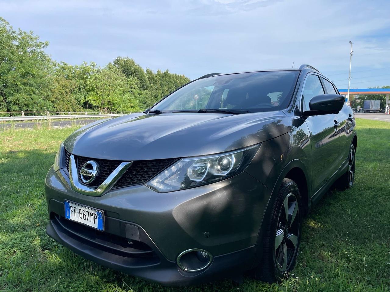 Nissan Qashqai 1.6 diesel, 4x4, anno 2017, 220.000 km!