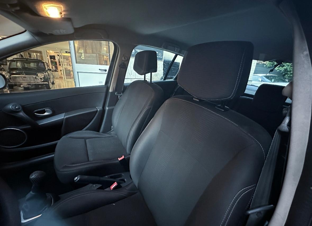 Renault Clio 1.2 16V 5 porte Dynamique/UNIP