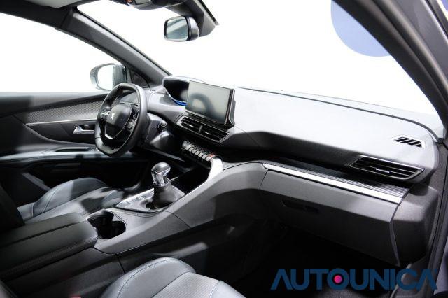 PEUGEOT 3008 PURETECH TURBO 130 S&S ALLURE PACK FARI LED
