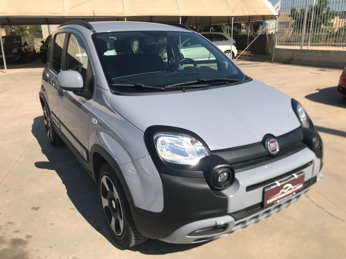 FIAT Panda 1.0 FireFly S&S Hybrid City Cross