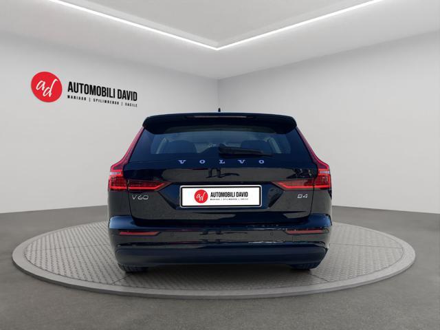 VOLVO V60 B4 (d) automatico Essential