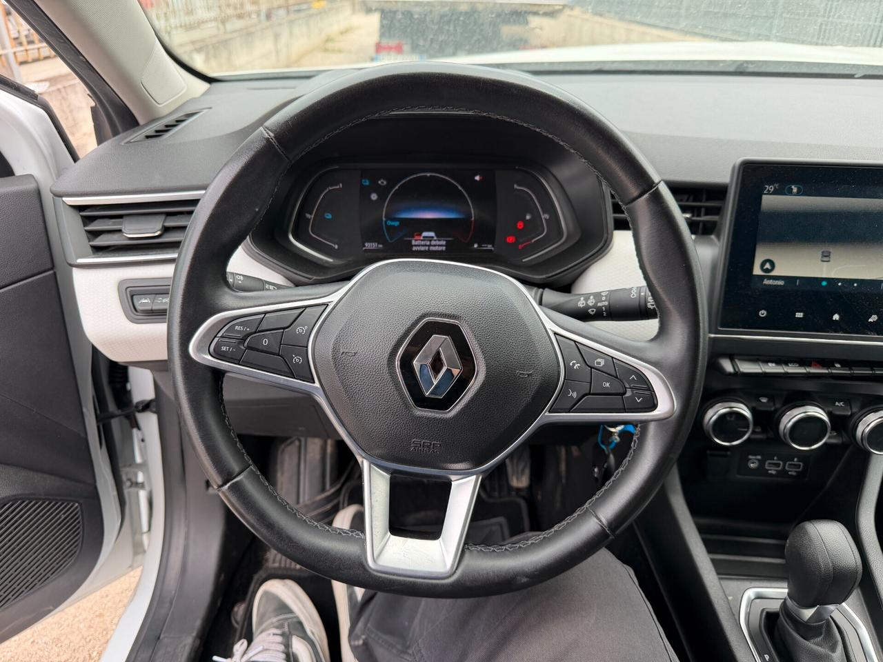 RENAULT CLIO 2023 1.6 HYBRID *AUTOM * AIRB OK