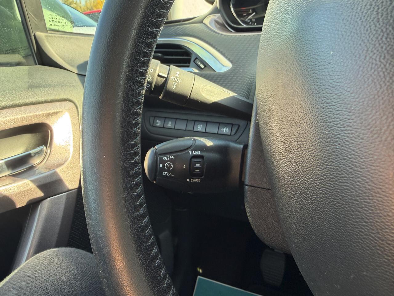 Peugeot 2008 PureTech 82 Active