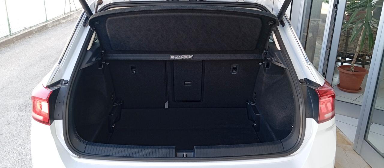 Volkswagen T-Roc 1.6 TDI 115 CV Style-Tetto Pan.-Garanzia