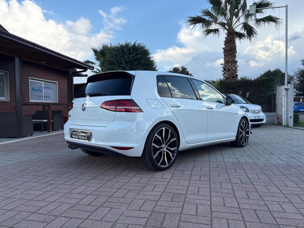 Volkswagen Golf GTD 2.0 TDI DSG 5p.