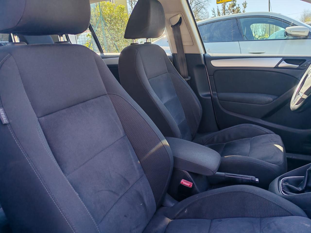 Volkswagen Golf 1.6 TDI DPF 5p. United