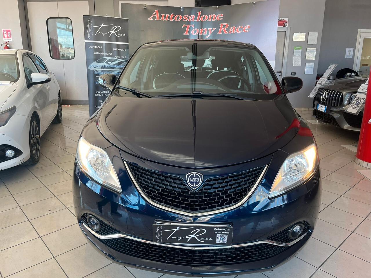 Lancia Ypsilon 1.2 69 CV 5 porte GPL Ecochic Gold