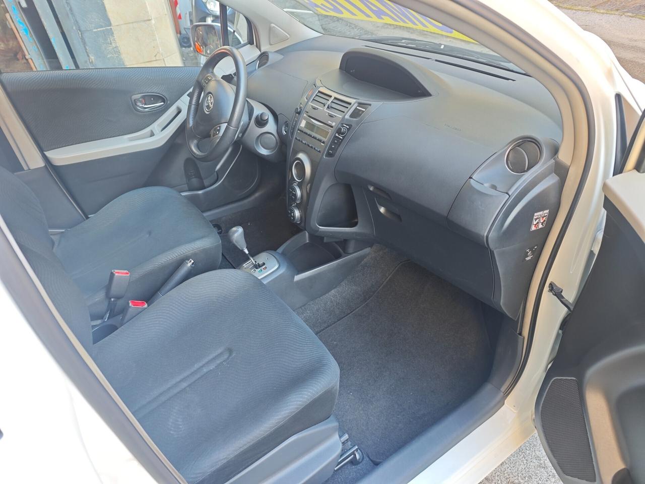 Toyota Yaris 1.3 5 porte M-MT Sol