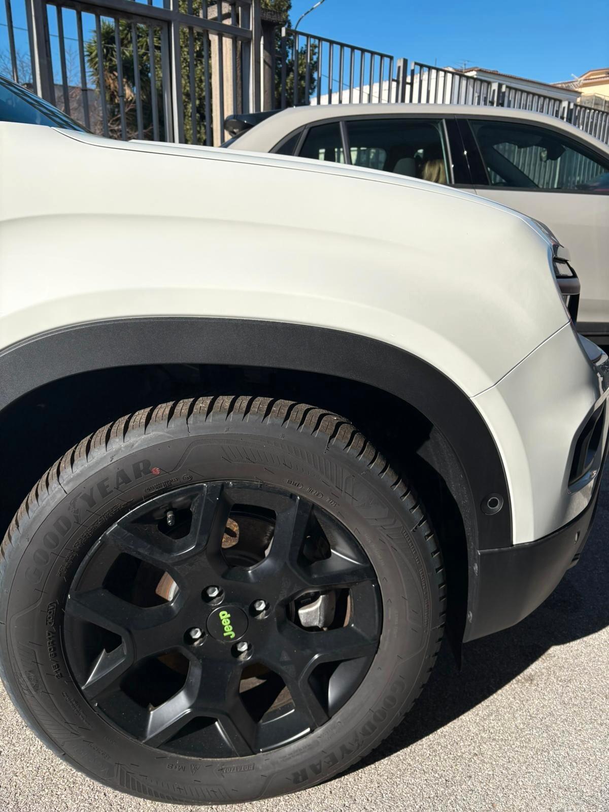 Jeep Avenger 1.2 Turbo 145 CV MHEV 4xe Overland