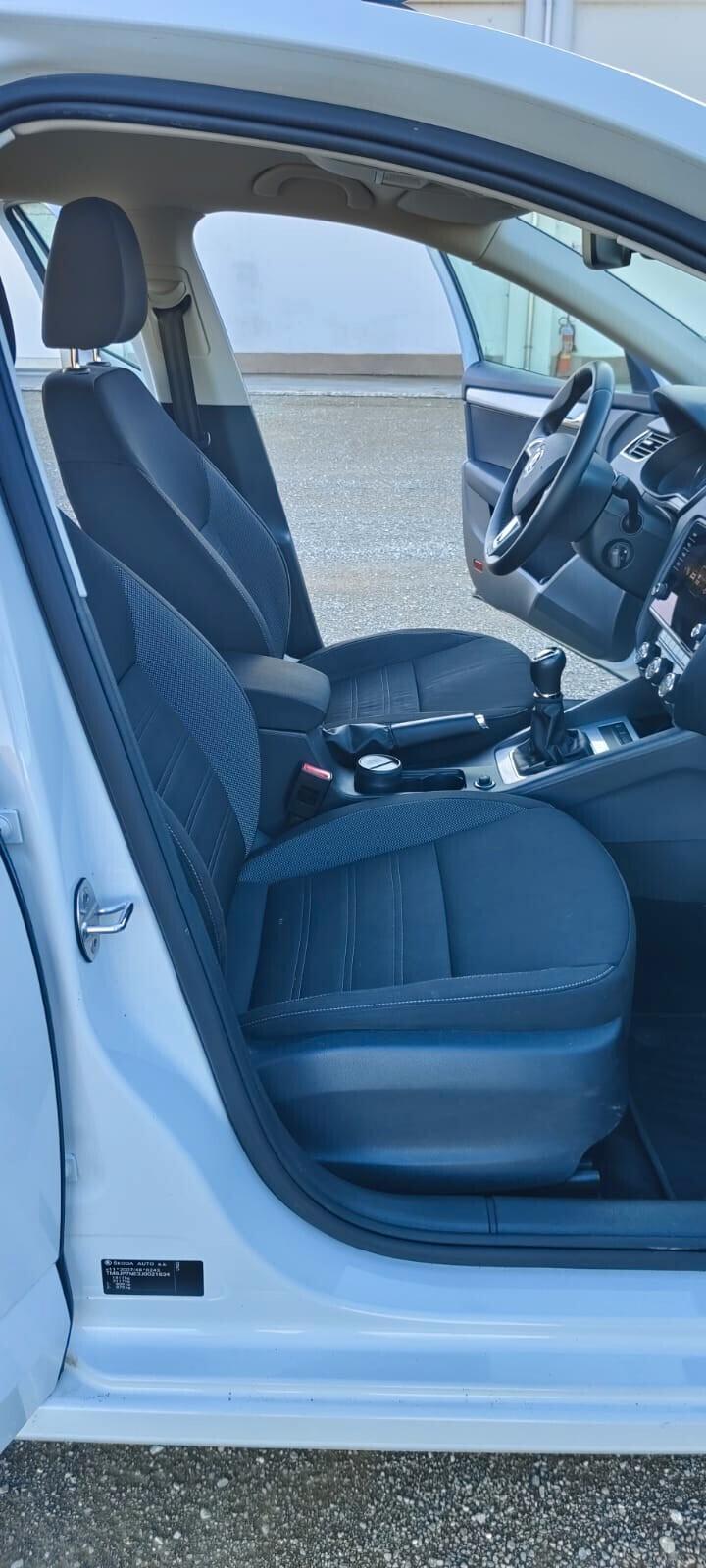 SKODA OCTAVIA 1.0 BENZINA,ANNO 2017