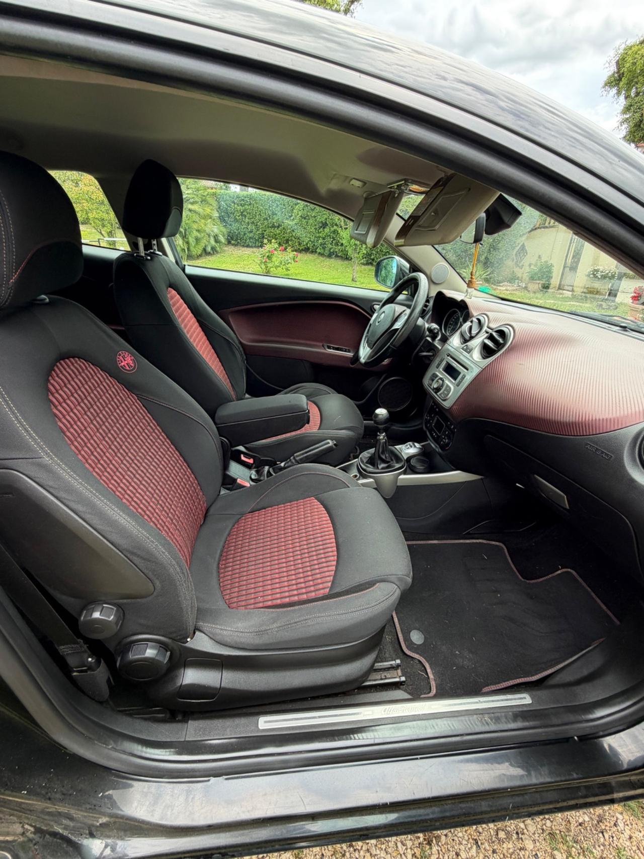 Alfa Romeo MiTo 1.3 JTDm 16V 90 CV Distinctive Sport Pack