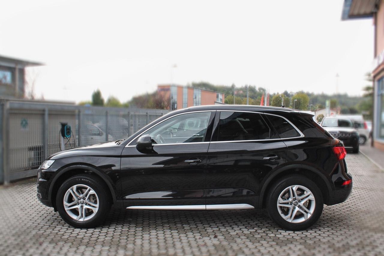 Audi Q5 35 TDI quattro S tronic Business Design