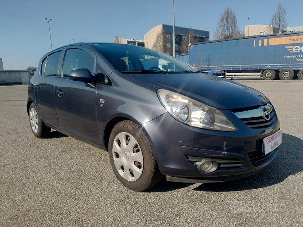 opel corsa benzina 1.2+ GPL