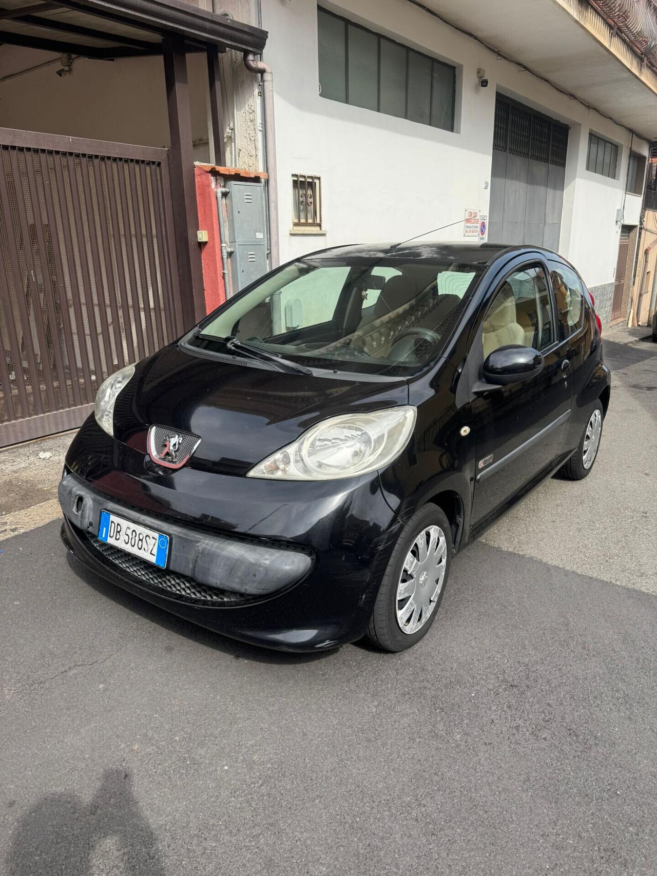 Peugeot 107 1.4 HDi 3p. Sweet Years