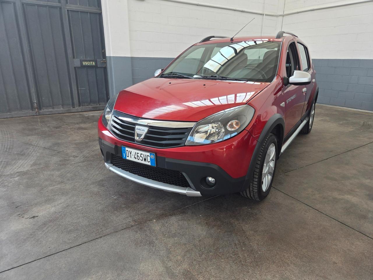 Dacia Sandero 1.6 8V Lauréate