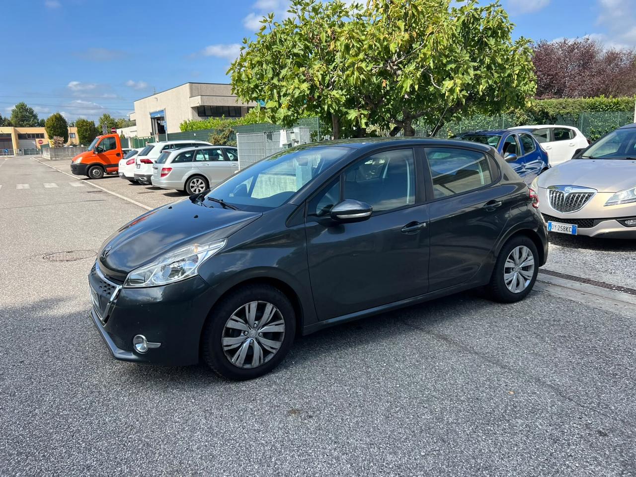 Peugeot 208 BlueHDi 75 S&S 5 porte Active Ok neopatentato