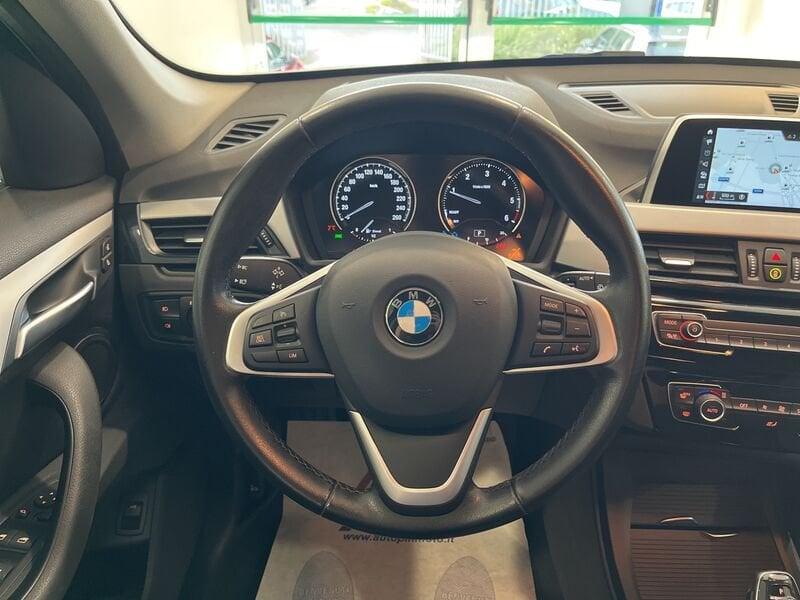 BMW X1 sDrive18d Business *Pelle*Navi*Led*