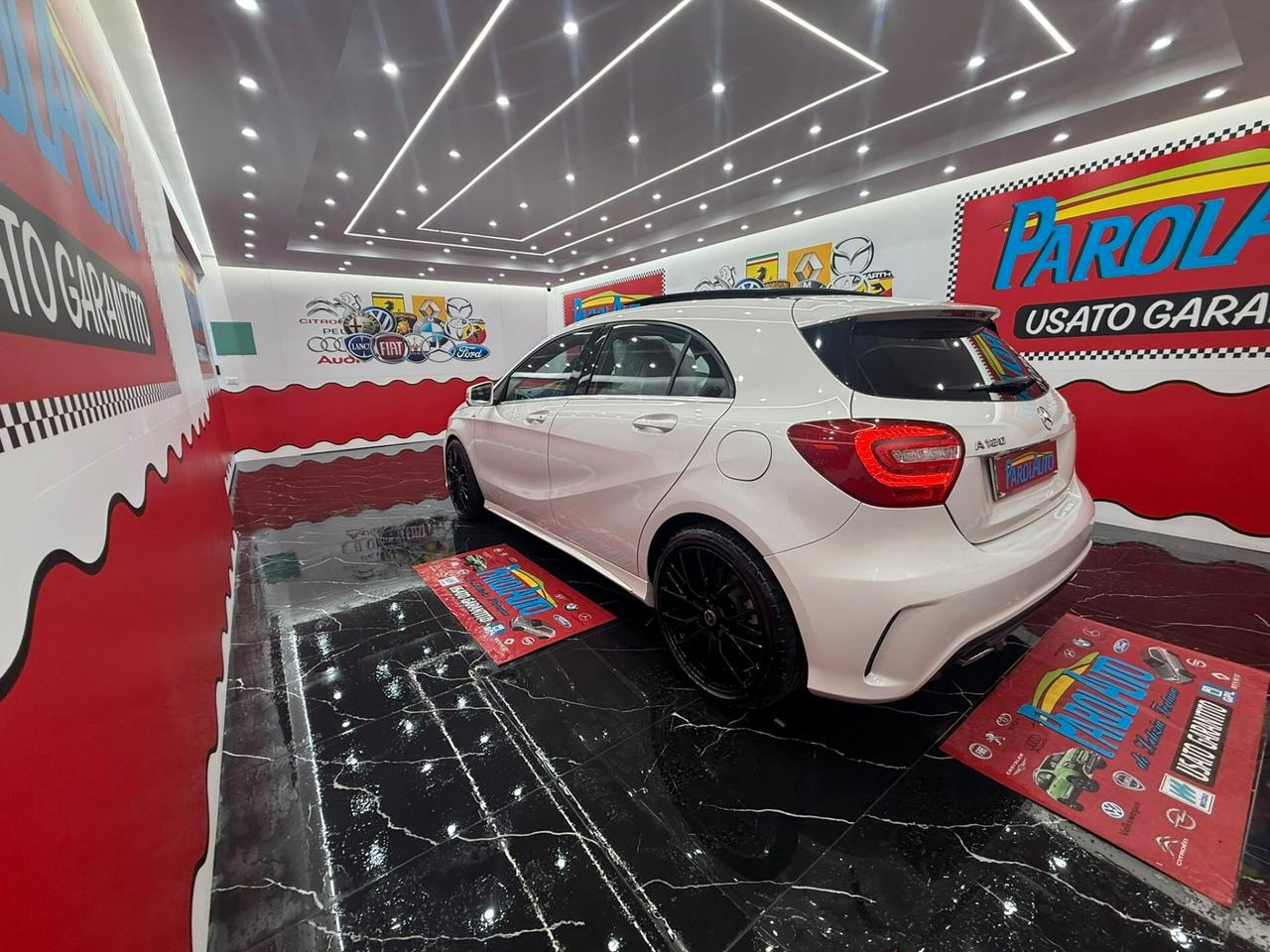 Mercedes-benz A 180 1.5 109cv Premium - 2014