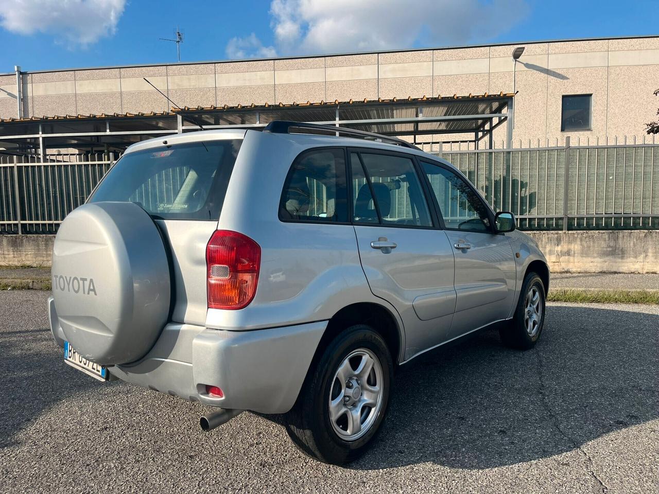 Toyota RAV 4 2.0 16V BENZ 5 porte Sol