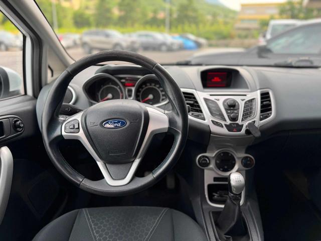 FORD Fiesta 1.4 TDCi 68CV 5 porte Titanium